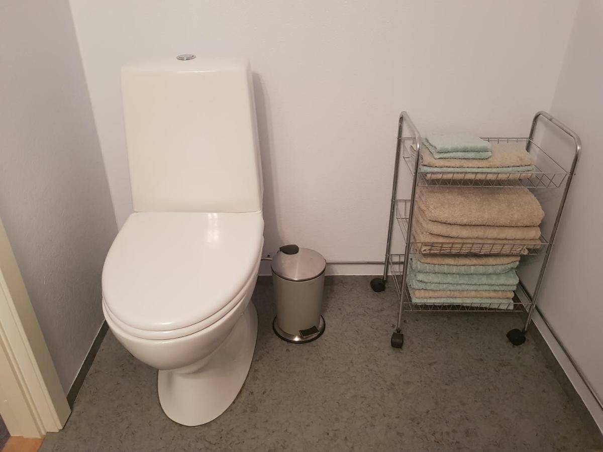 Family Room In Modern House Eide  エクステリア 写真